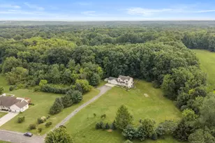 10169 Meadowgate Dr NE, Sparta, MI 49345 - Photo 5