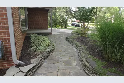 674 Canterbury Drive, Saline, MI 48176 - Photo 9