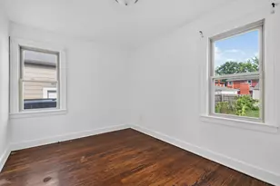2022 Hampton Rd, Grosse Pointe, MI 48236 - Photo 25