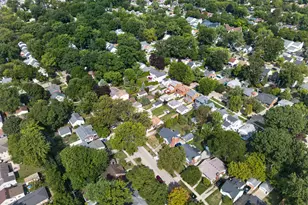 2022 Hampton Rd, Grosse Pointe, MI 48236 - Photo 41