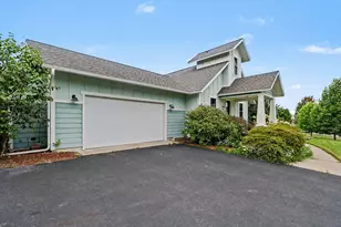 1688 Pergola Ave, Traverse City, MI 49696 - Photo 3