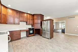 157 Silverbrook Ave, Niles, MI 49120 - Photo 9