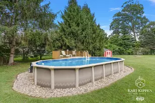 2761 Danube Ln NE, Grand Rapids, MI 49525 - Photo 35
