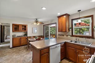2761 Danube Ln NE, Grand Rapids, MI 49525 - Photo 9