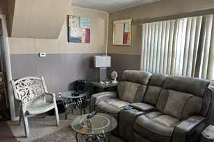 403 Walnut St, Dowagiac, MI 49047 - Photo 3