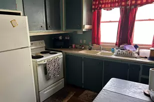 403 Walnut St, Dowagiac, MI 49047 - Photo 7