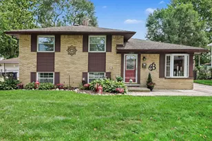 43666 Deborah Dr, Sterling Heights, MI 48313 - Photo 1