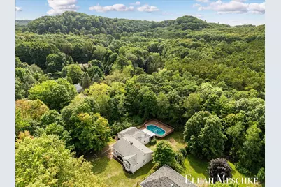 13749 Lakeshore Avenue, Grand Haven, MI 49417 - Photo 43