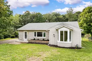 13749 Lakeshore Ave, Grand Haven, MI 49417 - Photo 3