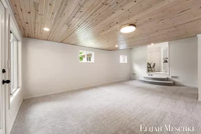 13749 Lakeshore Avenue, Grand Haven, MI 49417 - Photo 27