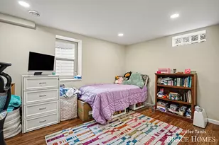 147 E 16th St, Holland, MI 49423 - Photo 13