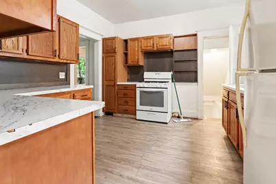 918 Dorchester Avenue SW, Grand Rapids, MI 49503 - Photo 9