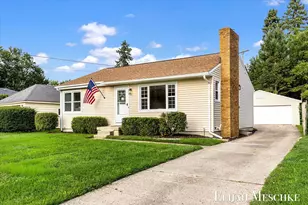 2071 Brandon Dr NW, Grand Rapids, MI 49504 - Photo 3