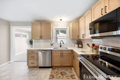 2071 Brandon Drive NW, Grand Rapids, MI 49504 - Photo 7