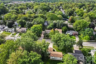 2246 Boston St SE, East Grand Rapids, MI 49506 - Photo 43