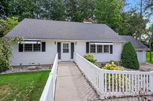 926 Clubview Dr, Fremont, MI 49412 - Photo 3
