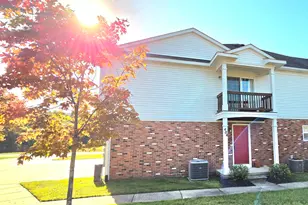 404 Riversedge Dr, Saline, MI 48176 - Photo 3