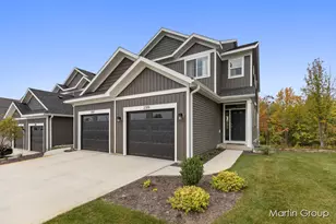 2240 Watertown Way NE, Grand Rapids, MI 49505 - Photo 1