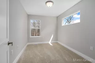 2240 Watertown Way NE, Grand Rapids, MI 49505 - Photo 21