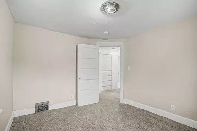 330 N Gorham Street, Jackson, MI 49202 - Photo 17
