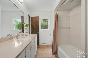 1865 Ridgemoor Dr SE, Grand Rapids, MI 49506 - Photo 17
