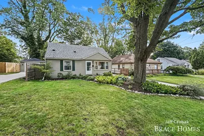 1344 Mayfield Avenue NE, Grand Rapids, MI 49505 - Photo 17