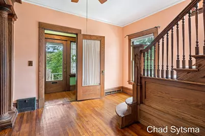 219 Carroll Avenue SE, Grand Rapids, MI 49506 - Photo 5