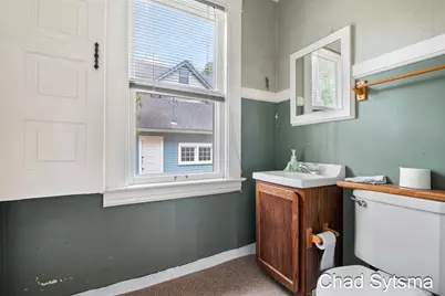 219 Carroll Avenue SE, Grand Rapids, MI 49506 - Photo 15