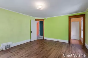 219 Carroll Ave SE, Grand Rapids, MI 49506 - Photo 19