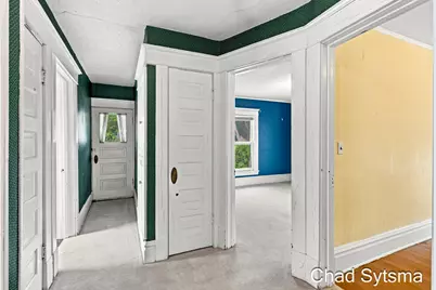 219 Carroll Avenue SE, Grand Rapids, MI 49506 - Photo 17