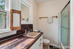 219 Carroll Ave SE, Grand Rapids, MI 49506 - Photo 25