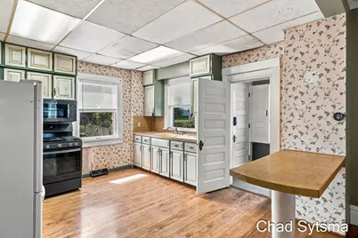 219 Carroll Avenue SE, Grand Rapids, MI 49506 - Photo 11