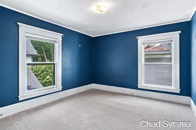 219 Carroll Avenue SE, Grand Rapids, MI 49506 - Photo 23