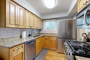 431 S 7th St, Ann Arbor, MI 48103 - Photo 3