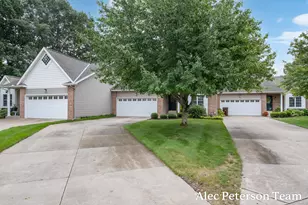 1544 Beechtree Cmns, Grand Haven, MI 49417 - Photo 3
