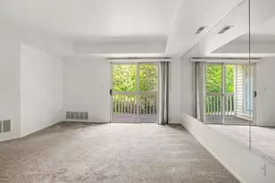 2241 S Huron Pkwy, Ann Arbor, MI 48104 - Photo 9
