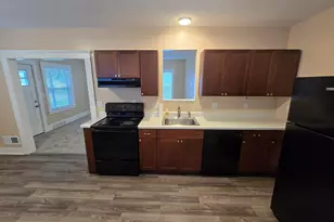 110 N Higby St, Jackson, MI 49202 - Photo 17