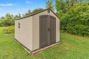 7070 Hitchingham Rd, Ypsilanti, MI 48197 - Photo 9