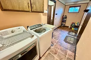 18975 Bainbridge Ave, Livonia, MI 48152 - Photo 29