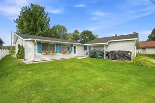133 Brandy Dr, Cadillac, MI 49601 - Photo 1