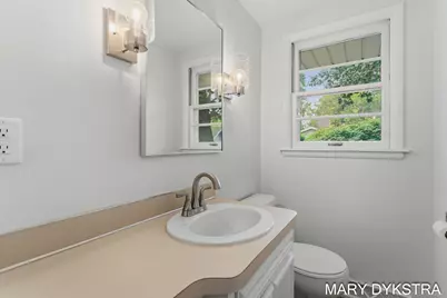409 W Lakewood Boulevard, Holland, MI 49424 - Photo 37