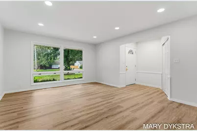 409 W Lakewood Boulevard, Holland, MI 49424 - Photo 11
