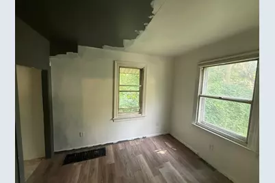 319 Watts Street, Jackson, MI 49203 - Photo 11