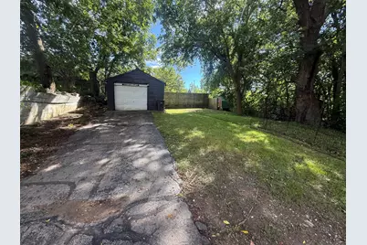 319 Watts Street, Jackson, MI 49203 - Photo 13
