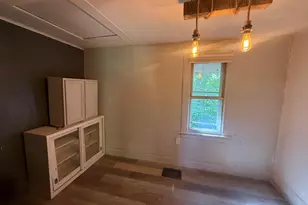 319 Watts St, Jackson, MI 49203 - Photo 9