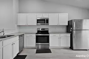465 Orchard St, Constantine, MI 49042 - Photo 3