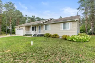 7472 Rolling Pines Dr, Howard City, MI 49329 - Photo 3