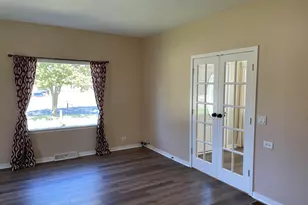 2424 30th St SW, Wyoming, MI 49519 - Photo 9
