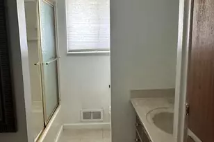 5168 Woodcliff Dr, Flint, MI 48504 - Photo 17