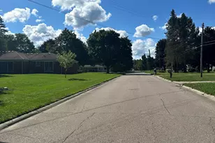 5168 Woodcliff Dr, Flint, MI 48504 - Photo 7